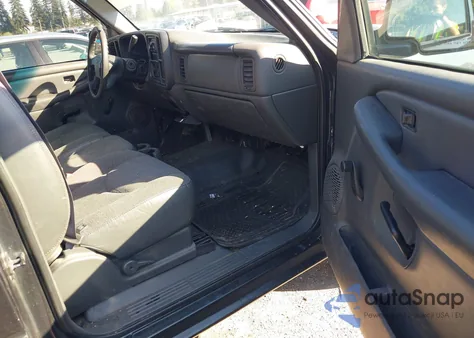 2003 Chevrolet Silverado C1500 из США, поврежденный, VIN 1GCEC14XX3Z149929